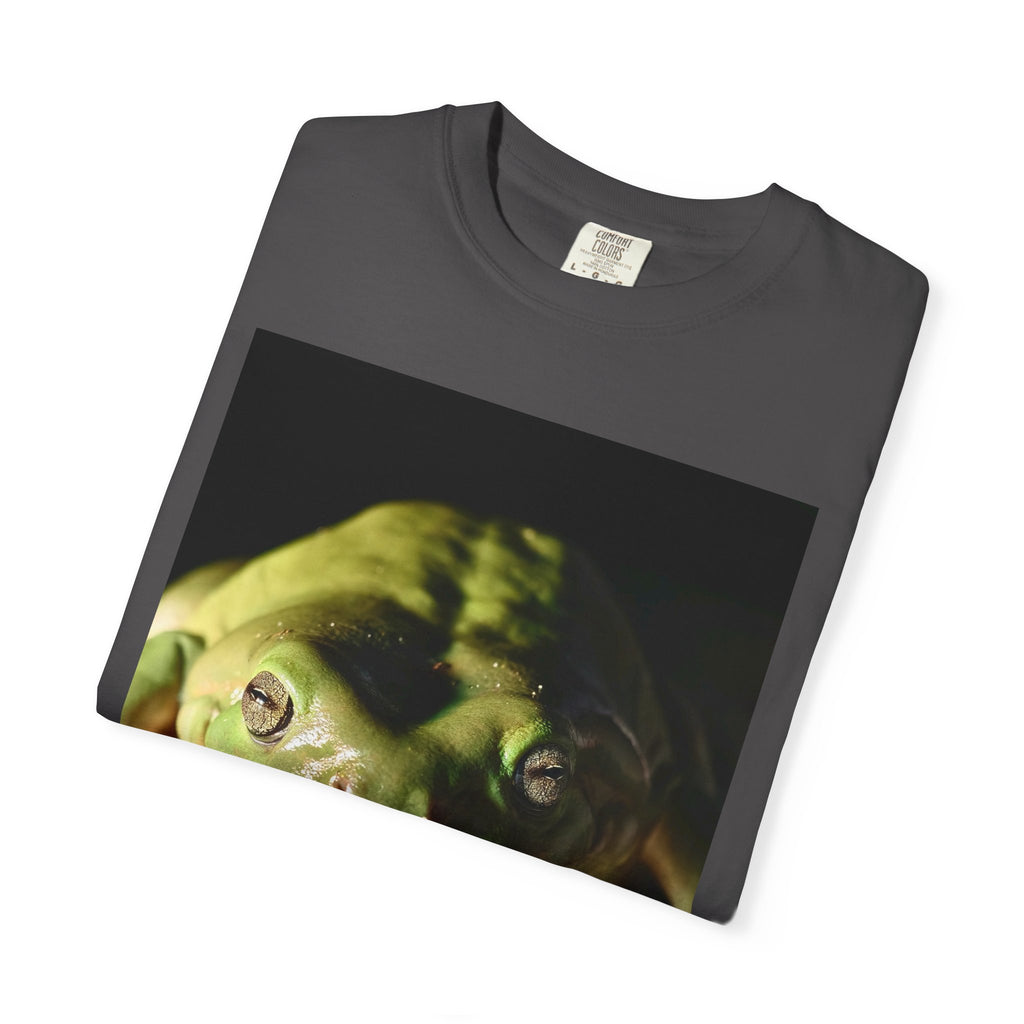Frog Portrait T-Shirt — Cute Green Tree Frog Photo Tee