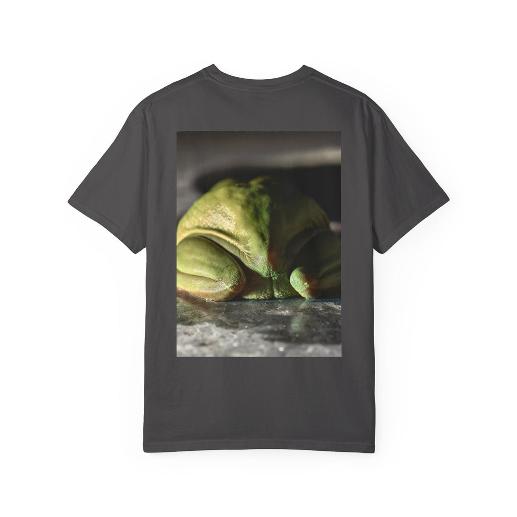 Frog Portrait T-Shirt — Cute Green Tree Frog Photo Tee