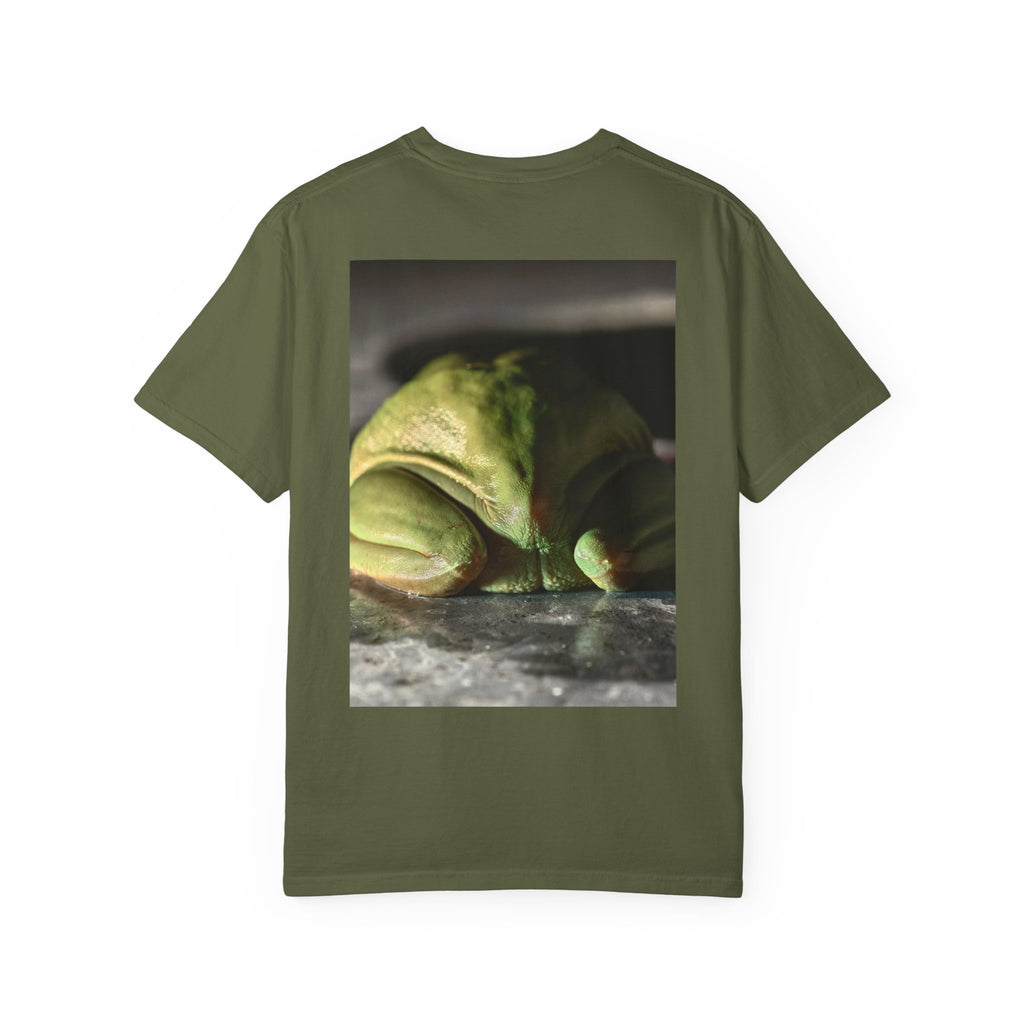 Frog Portrait T-Shirt — Cute Green Tree Frog Photo Tee