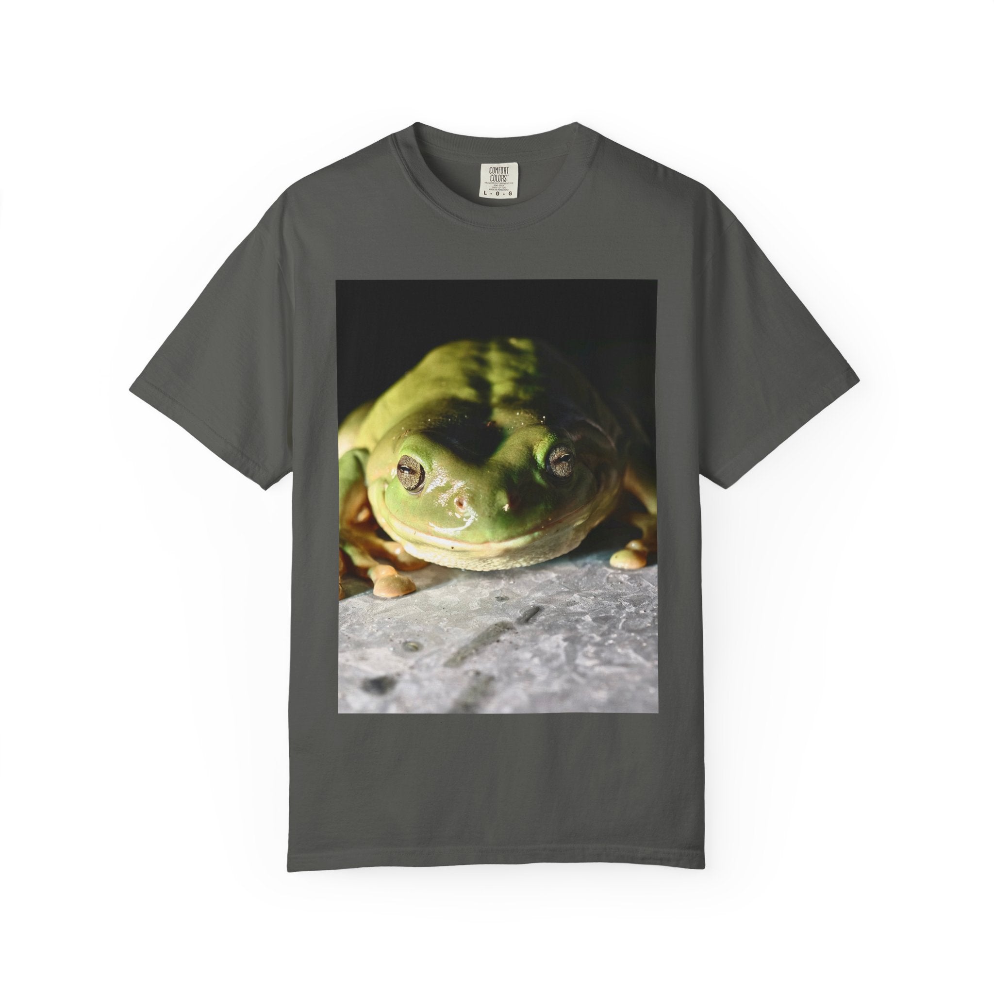 Frog Portrait T-Shirt — Cute Green Tree Frog Photo Tee
