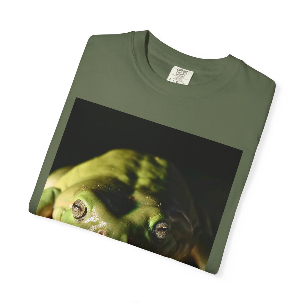 Frog Portrait T-Shirt — Cute Green Tree Frog Photo Tee
