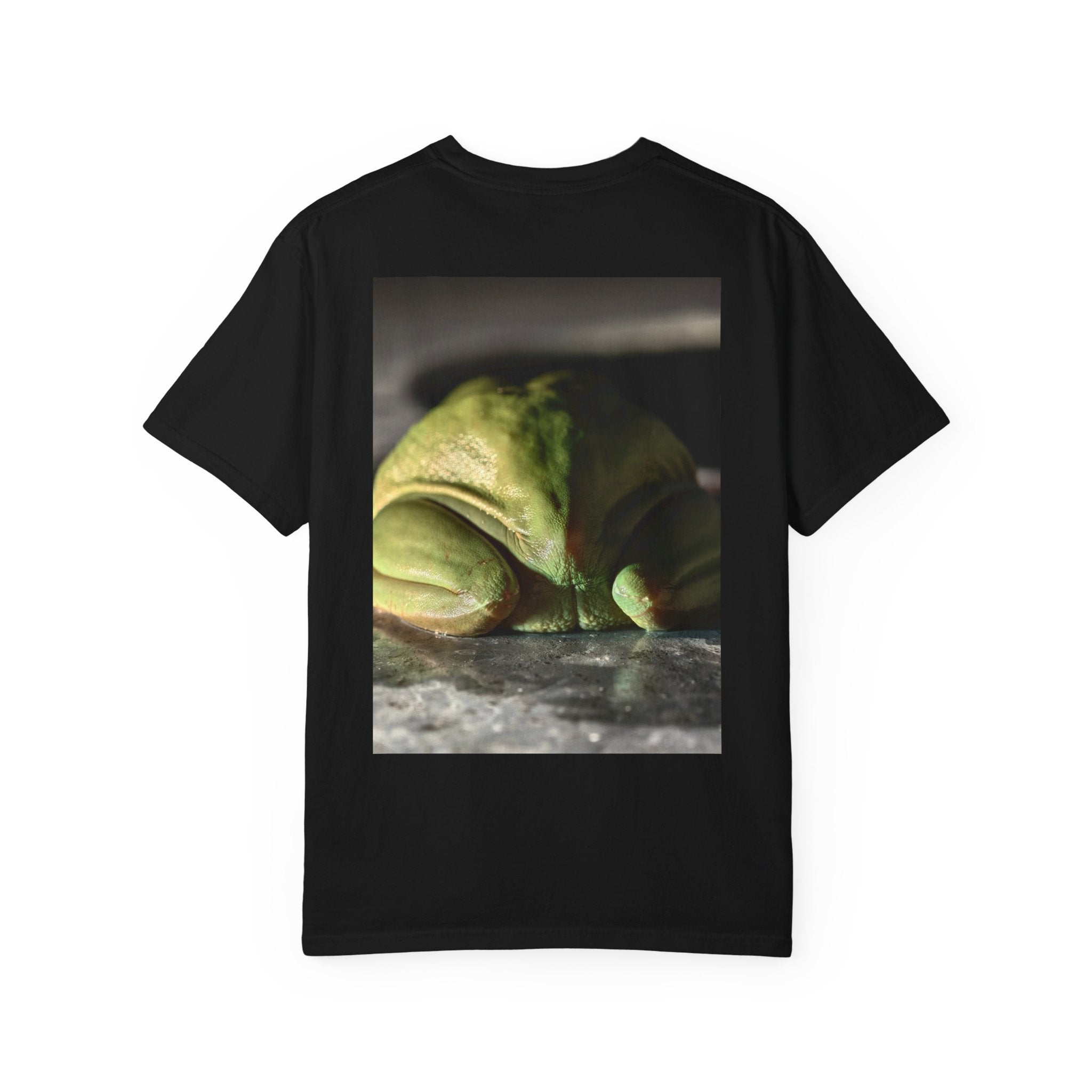 Frog Portrait T-Shirt — Cute Green Tree Frog Photo Tee