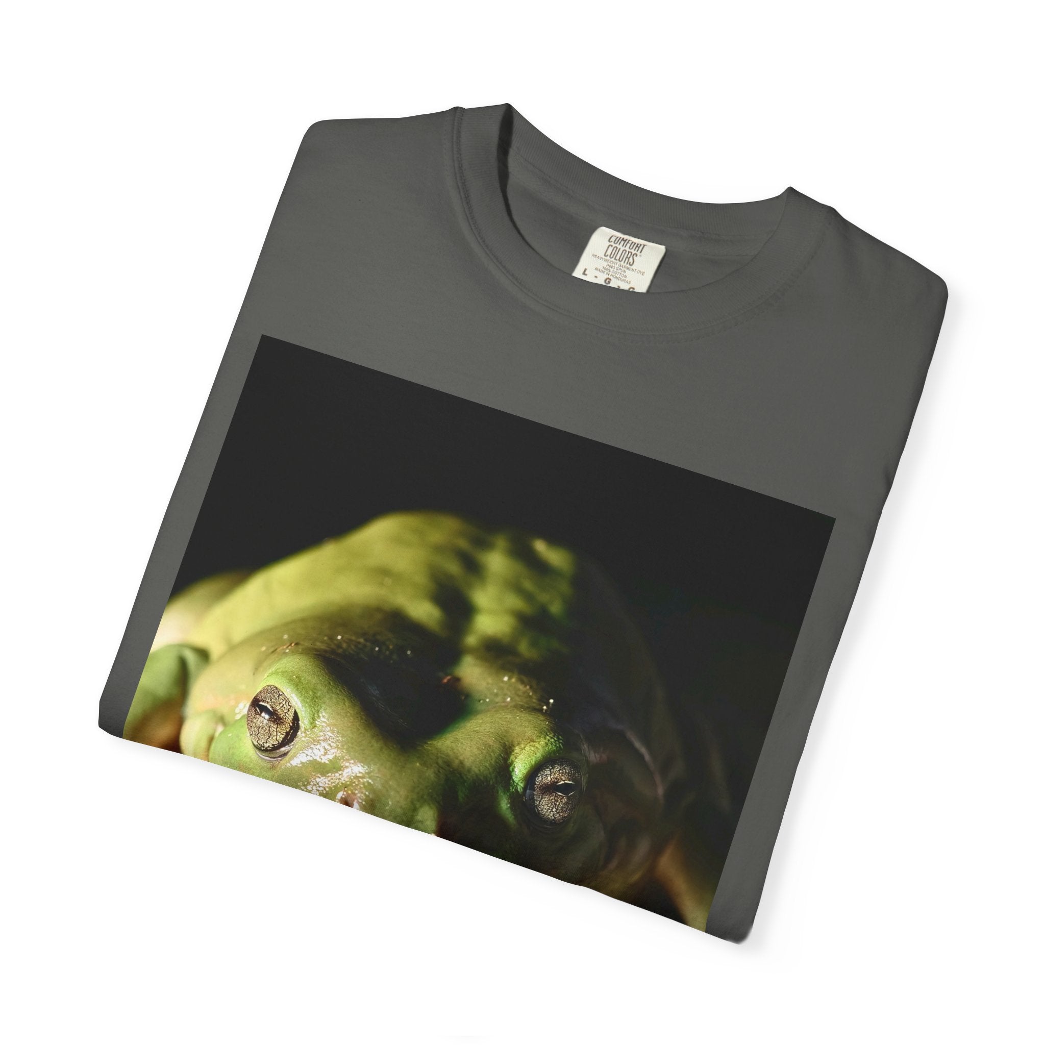 Frog Portrait T-Shirt — Cute Green Tree Frog Photo Tee