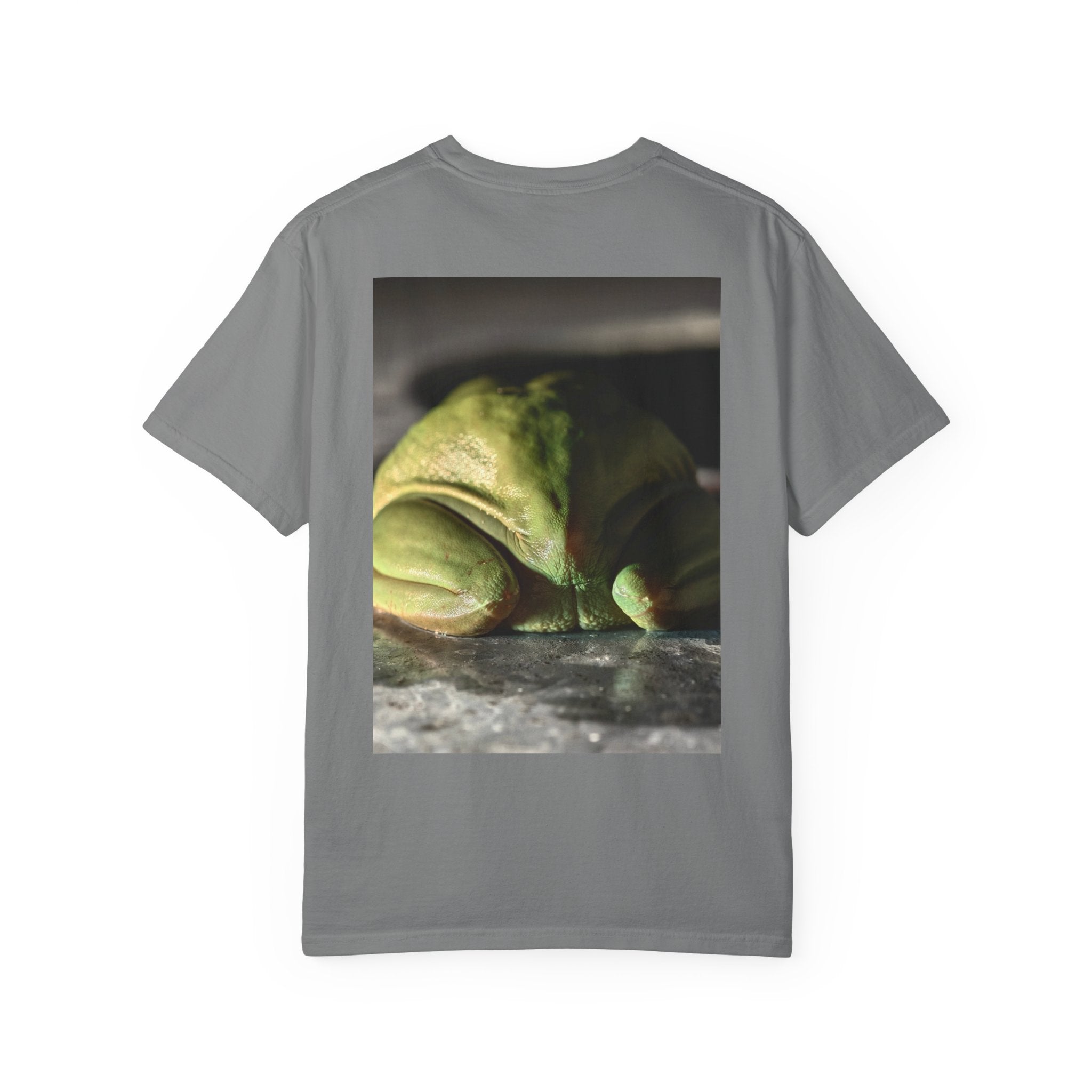 Frog Portrait T-Shirt — Cute Green Tree Frog Photo Tee